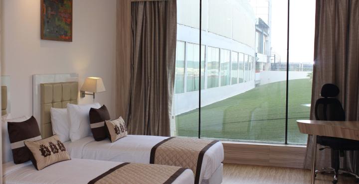 Xenious World Square Hotel